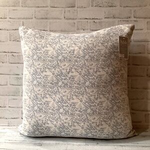 PiuBelle  24X24 Blue Lottie Cotton Pattern Pillow